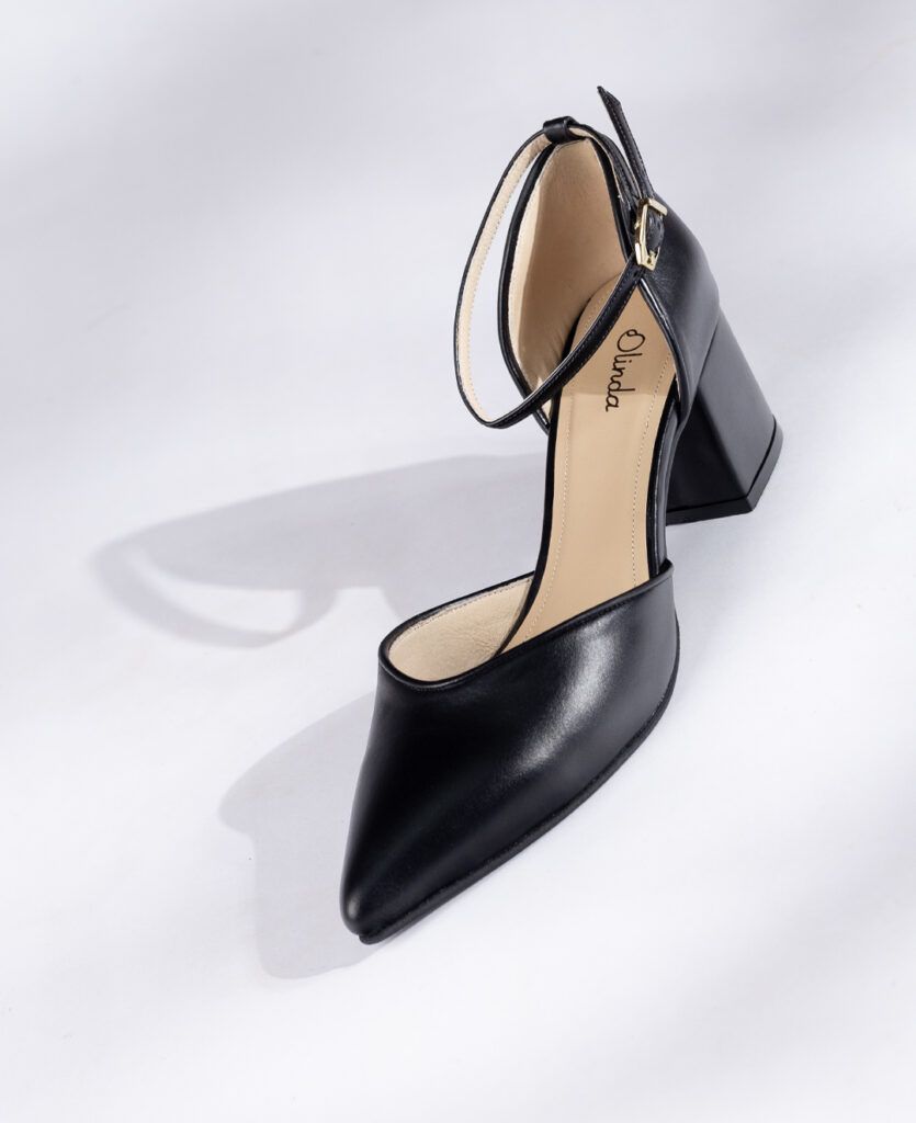 stiletto-negro-liso-vista-completa