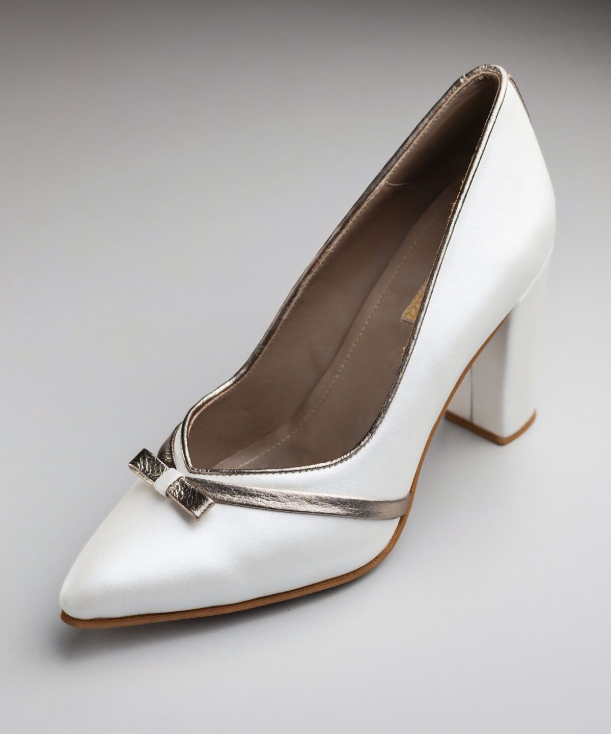 Stiletto Cuero Blanco c/ Moño T/9G
