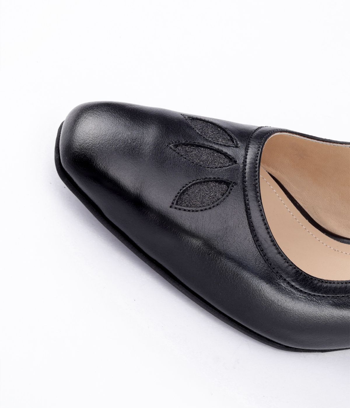 FEED_diciembre_olinda_shoes_arielbaezh_tandaA1_0000_arielbaezh_fotografia