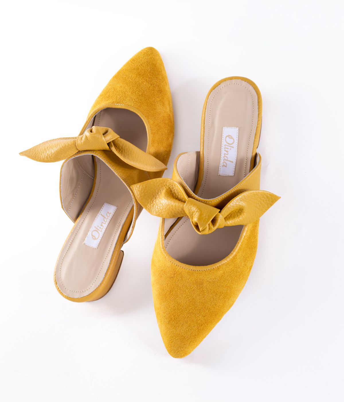 9022 chatitas T_2 color Mostaza _0001_Relleno generativo 95