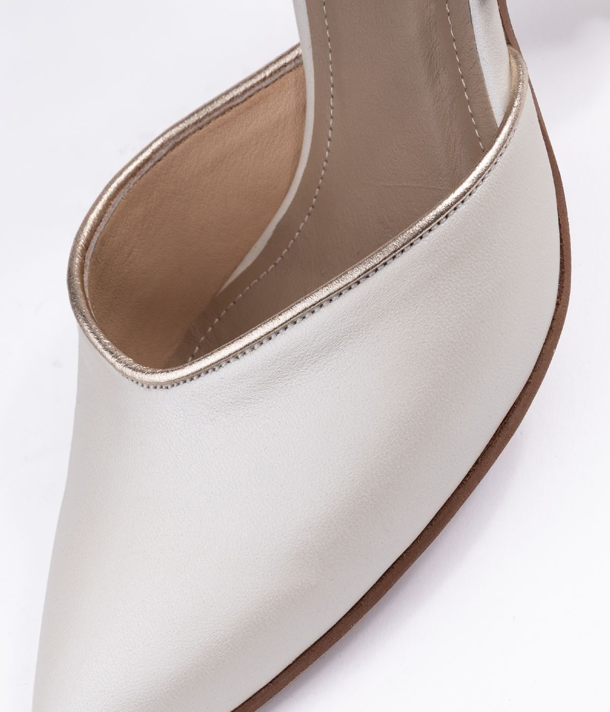 Art. 4104 Stiletto Marfil tiras cruzadas taco 6 Grueso_0005_Relleno generativo 50